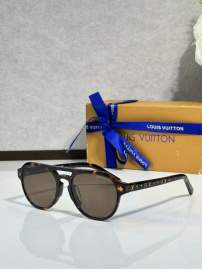 Picture of Louis Vuitton Sunglasses _SKUfw76440363fw